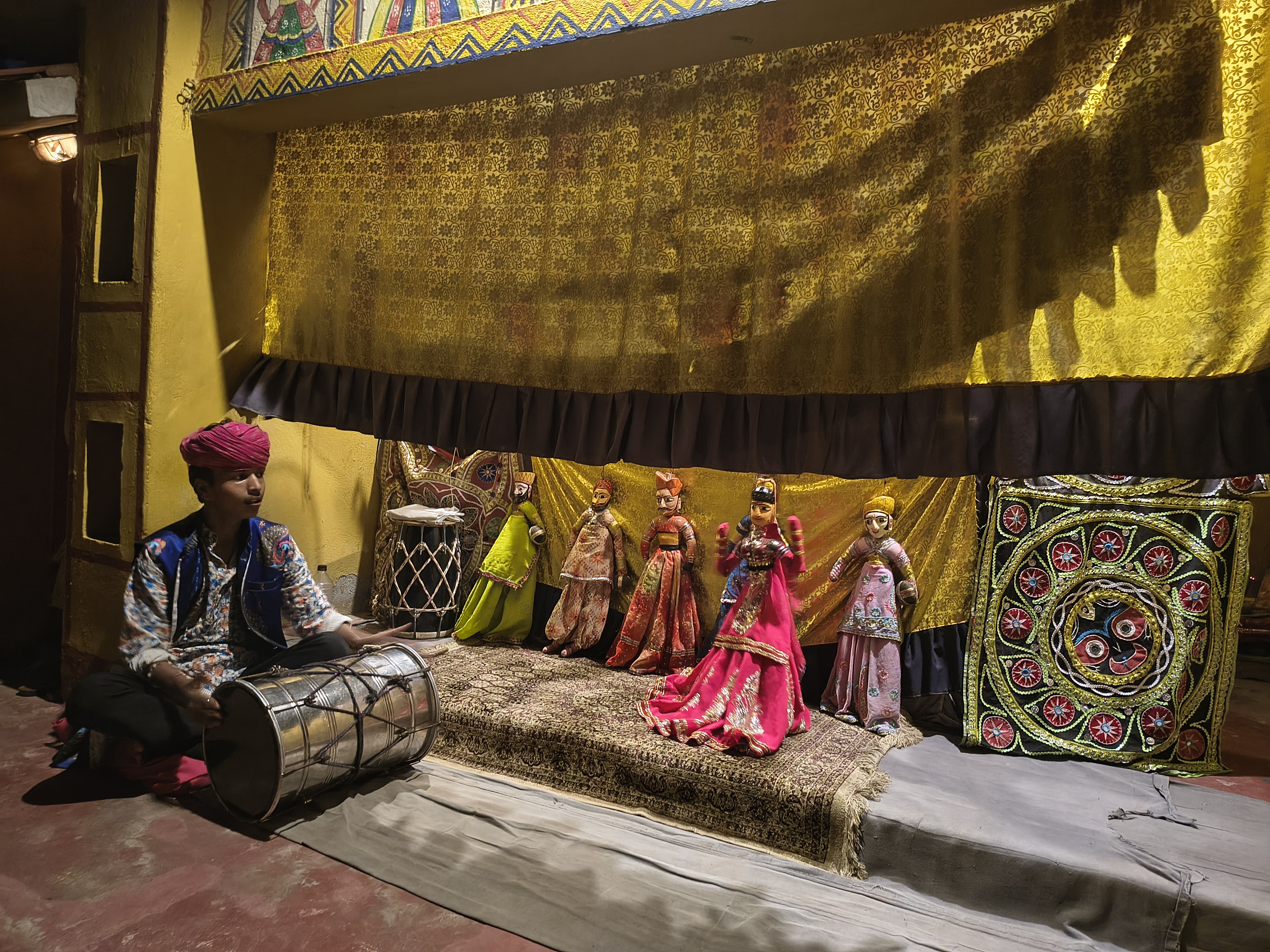 Puppet show at Chokhi Dhani