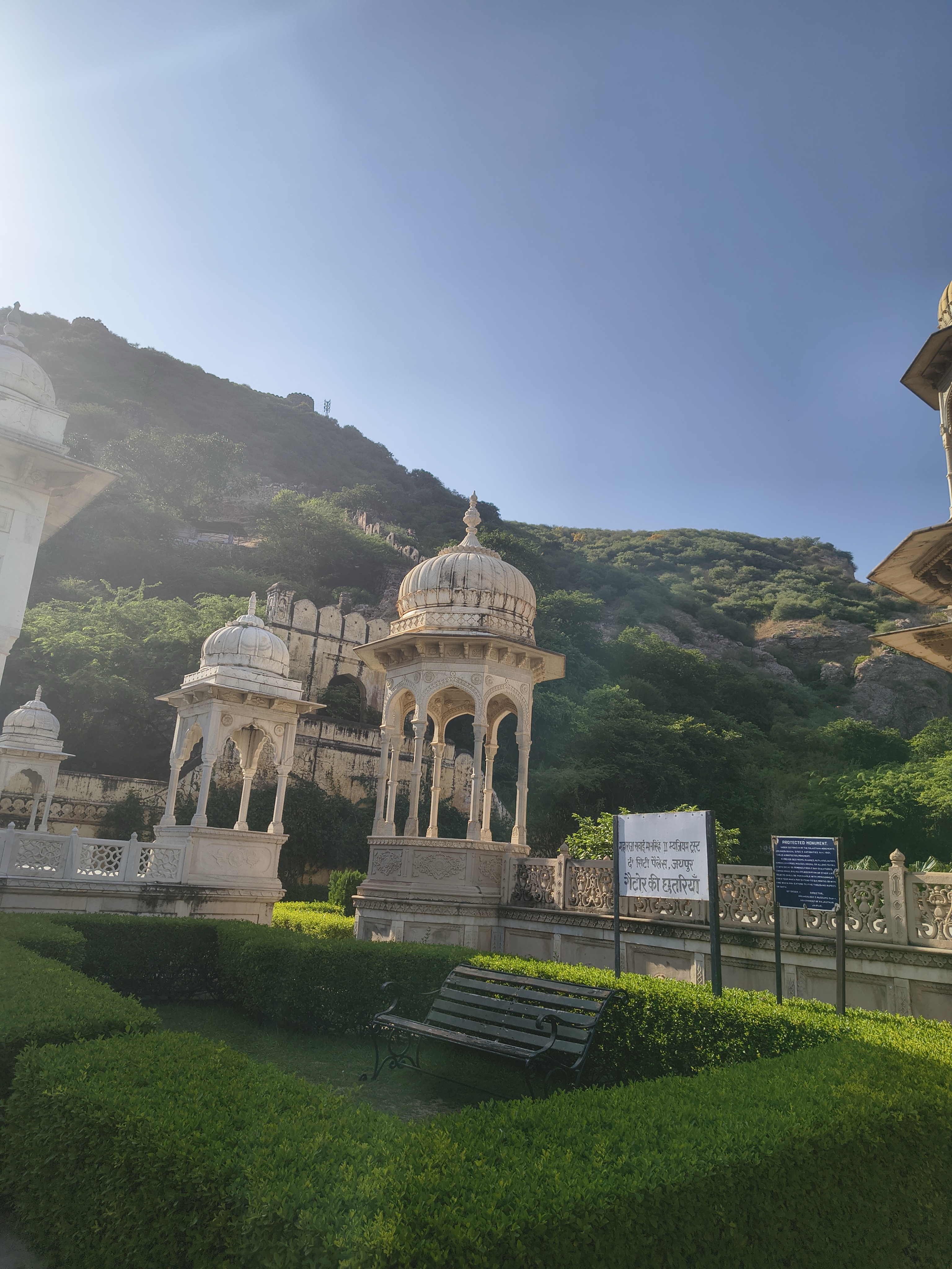 Gaitor Ki Chhatriyan, built in 1733