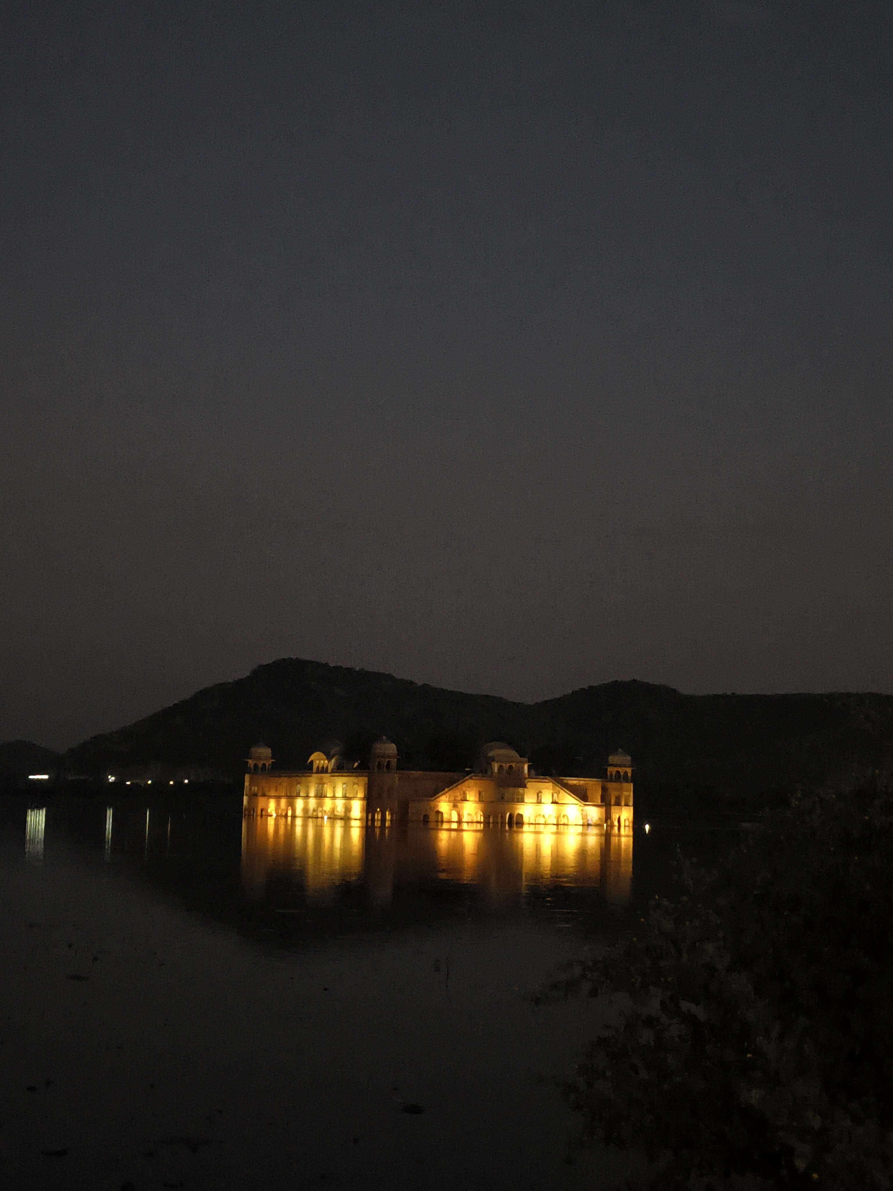 Jal Mahal at night